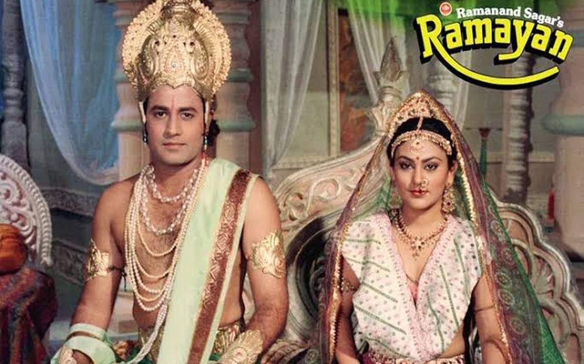 Old and New Pics of 'Ramayan' Serial Characters - HopyTapy