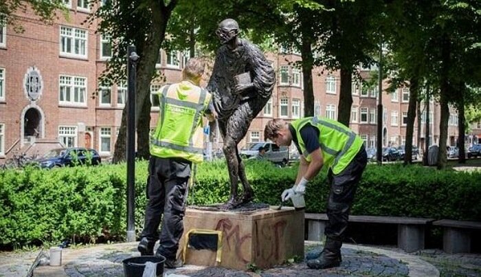 Statue of Mahatma Gandhi Vandalised